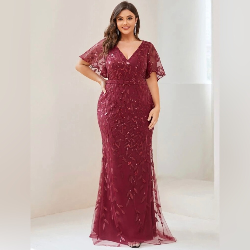 **NEW** EVER PRETTY Plus Plants Embroidered Mesh Overlay Prom Dress